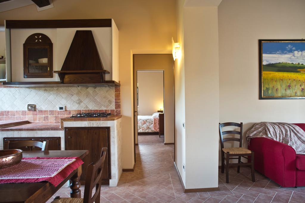Agriturismo Podere Campaini โวลแตร์รา ภายนอก รูปภาพ