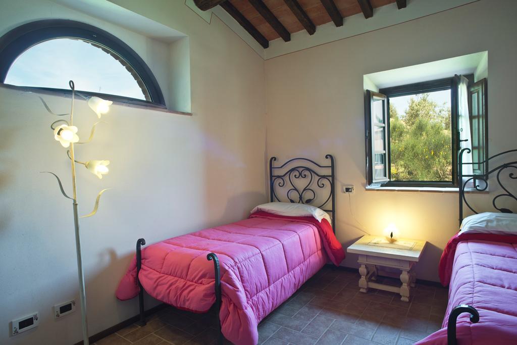 Agriturismo Podere Campaini โวลแตร์รา ภายนอก รูปภาพ