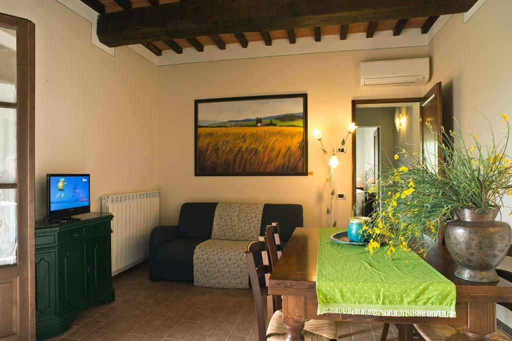 Agriturismo Podere Campaini โวลแตร์รา ภายนอก รูปภาพ