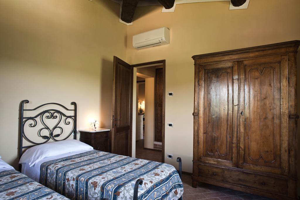 Agriturismo Podere Campaini โวลแตร์รา ภายนอก รูปภาพ